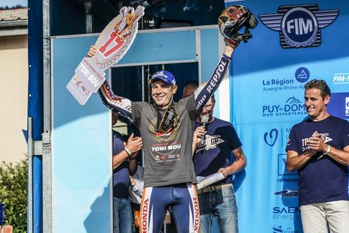 TrialGP23_r13_PODIUM_07523_ps