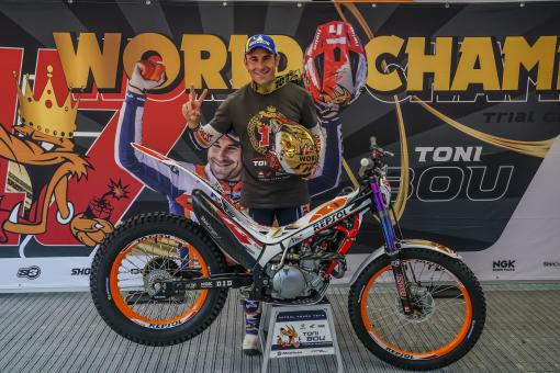 TrialGP23_r13_REPSOL-CELEB_06223_ps